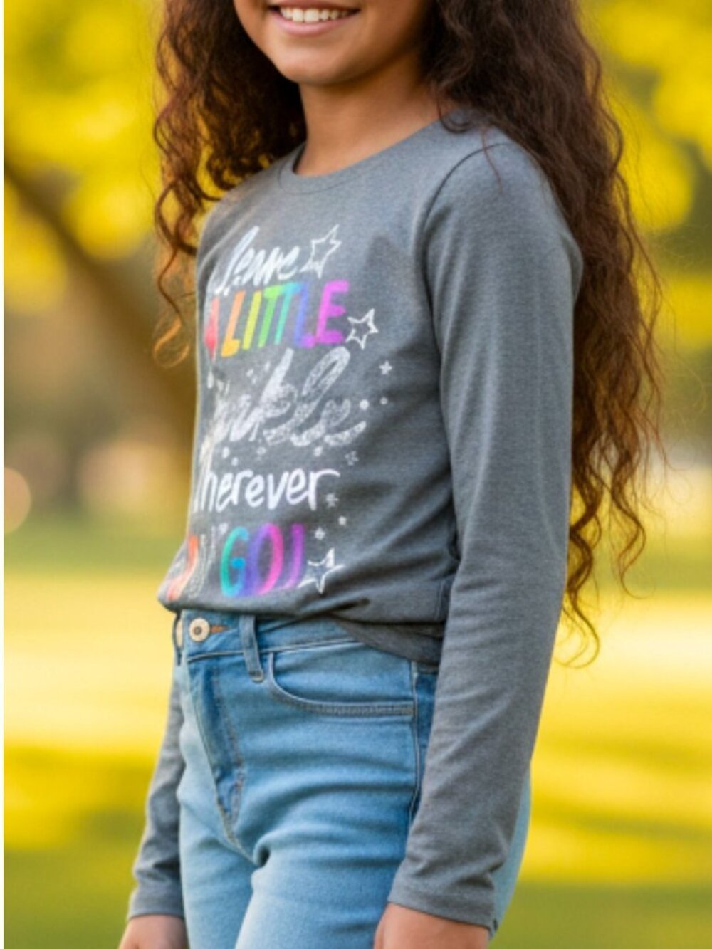 Girls Gray Long-Sleeve Tee With "Leave A Little Sparkle" Glitter Text & Stars De